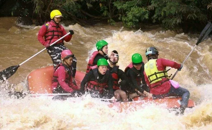 ล่องแก่งลำน้ำเข็ก เฮ้วทัวร์